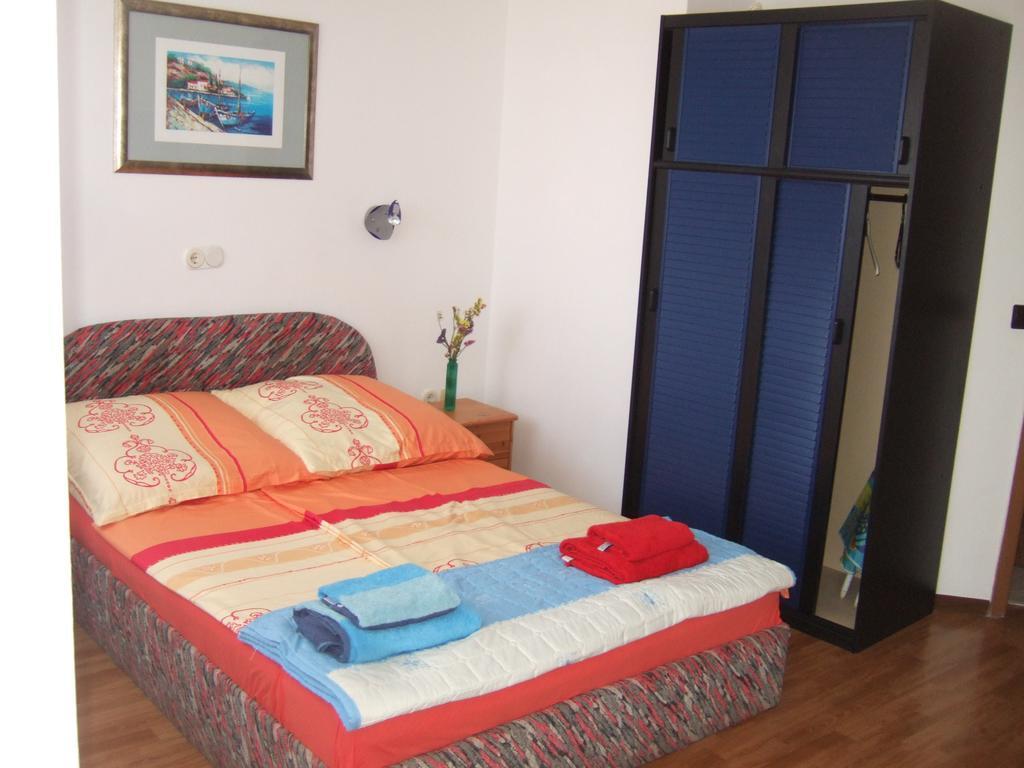 Apartments Bibijana Pakoštane Стая снимка
