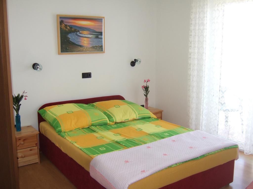 Apartments Bibijana Pakoštane Стая снимка