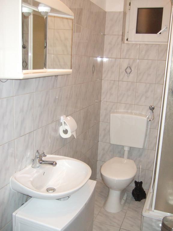 Apartments Bibijana Pakoštane Стая снимка